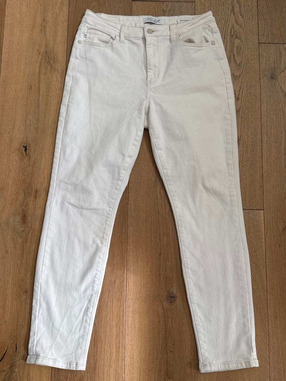 Judy Blue Cream Boyfriend Jeans